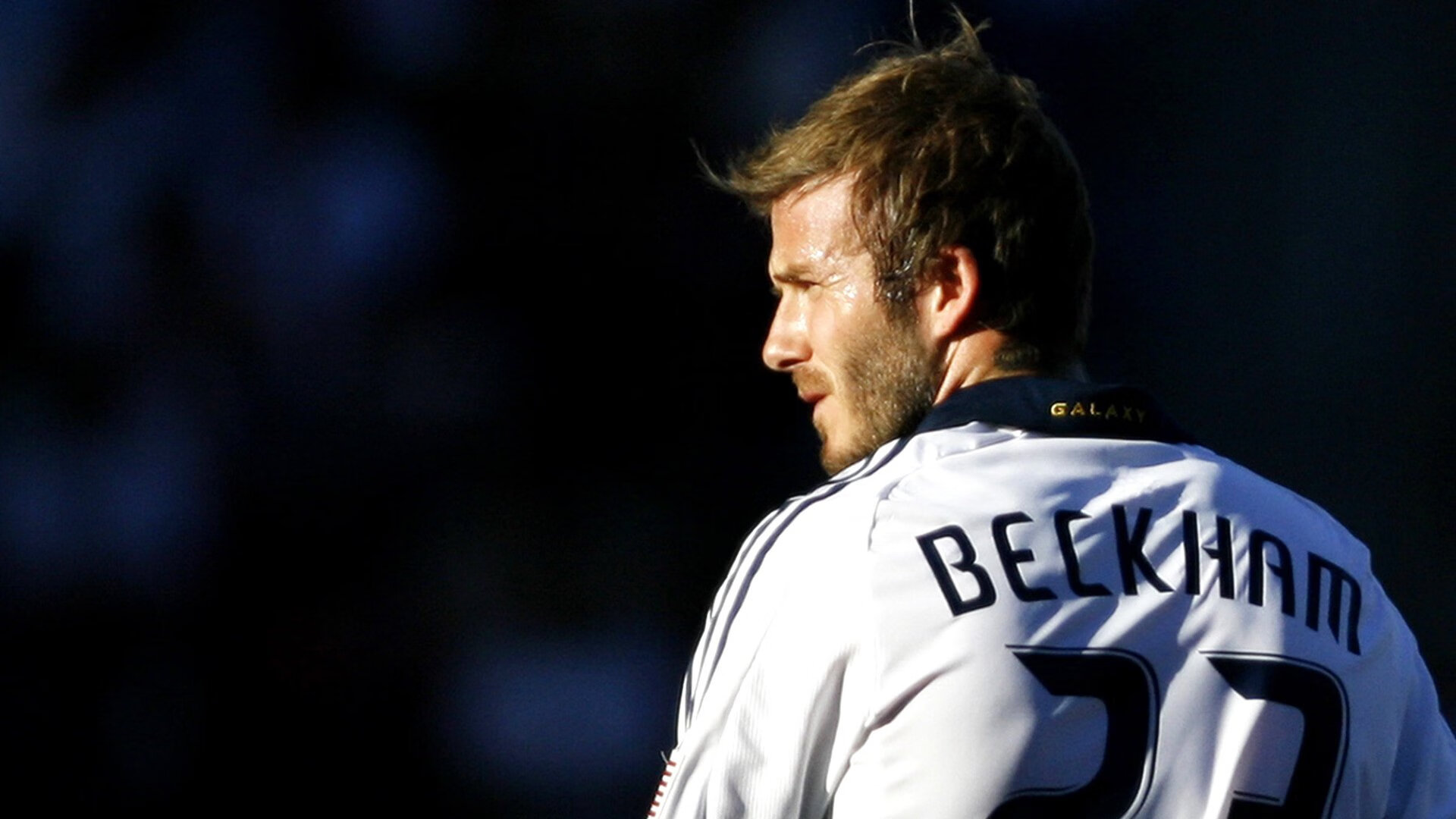 赛后采访:李明表示“团队合作是胜利关键”!